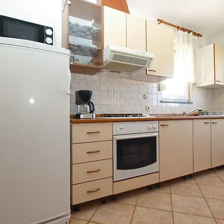 Daire Marija 841 Pula