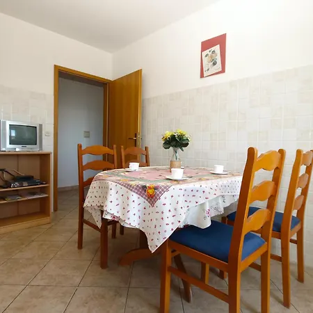 Marija 841 Daire
