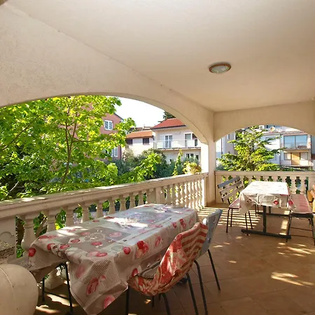 Marija 841 아파트