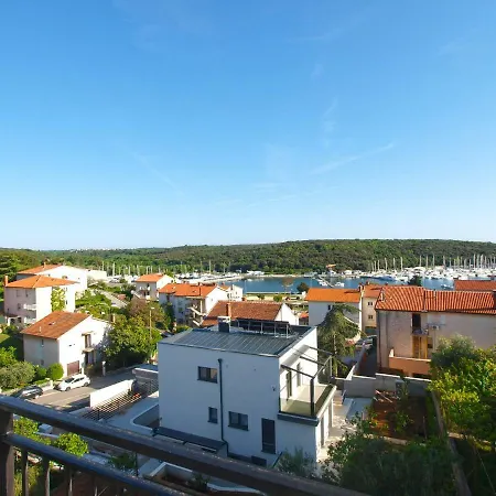 Marija 841 شقة بولا