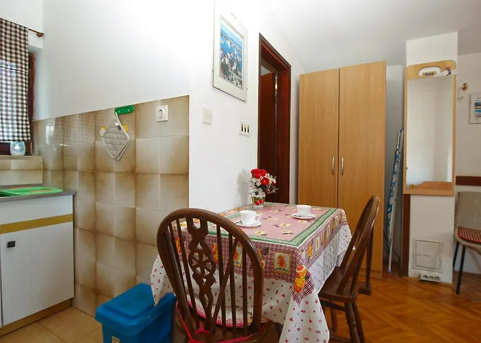 Marija 841 Pula