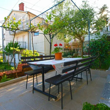 Apartment Marija 841 *