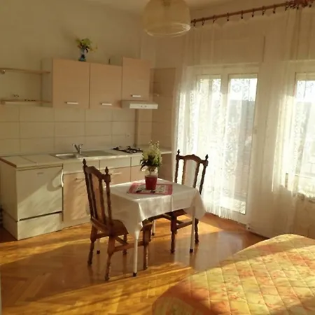 Marija 841 Apartment